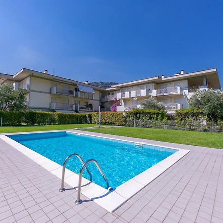 Torbole Relax, Pool & Balcony Apartment - Happy Rentals Torbole Sul Garda Exterior foto