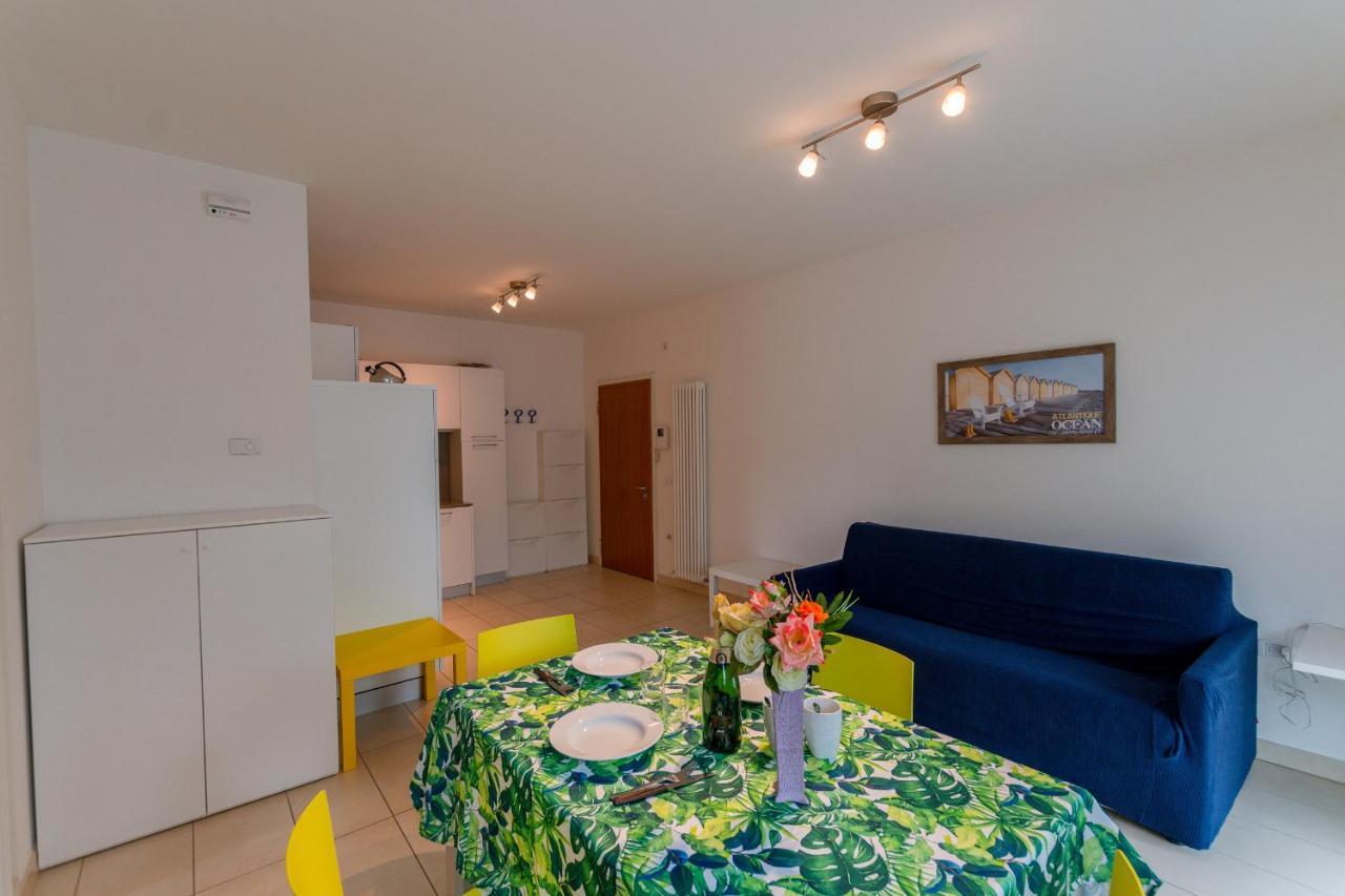 Torbole Relax, Pool & Balcony Apartment - Happy Rentals Torbole Sul Garda Exterior foto