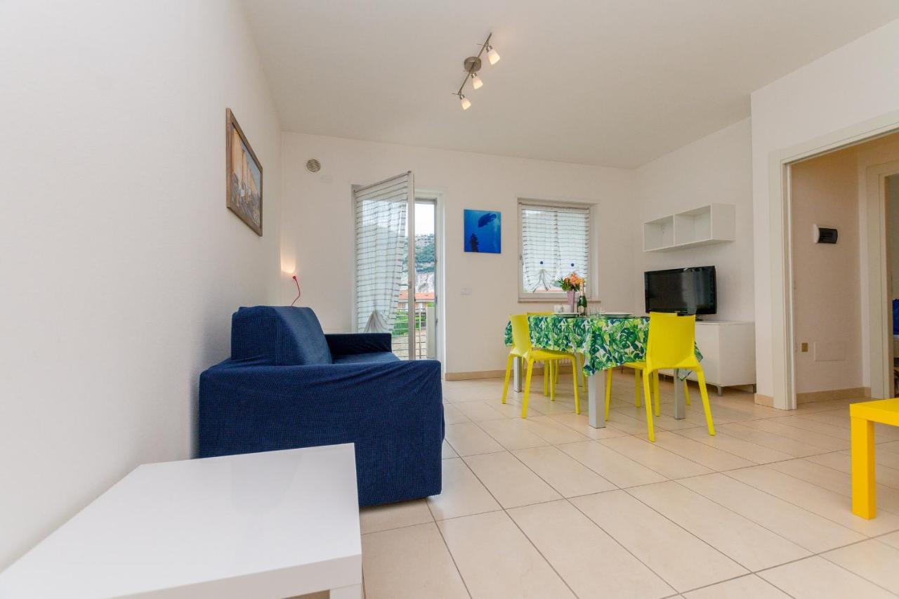 Torbole Relax, Pool & Balcony Apartment - Happy Rentals Torbole Sul Garda Exterior foto