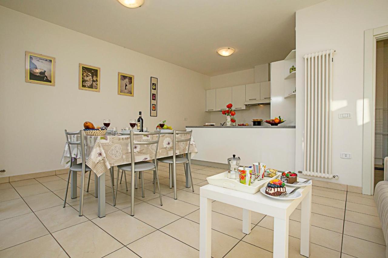 Torbole Relax, Pool & Balcony Apartment - Happy Rentals Torbole Sul Garda Exterior foto
